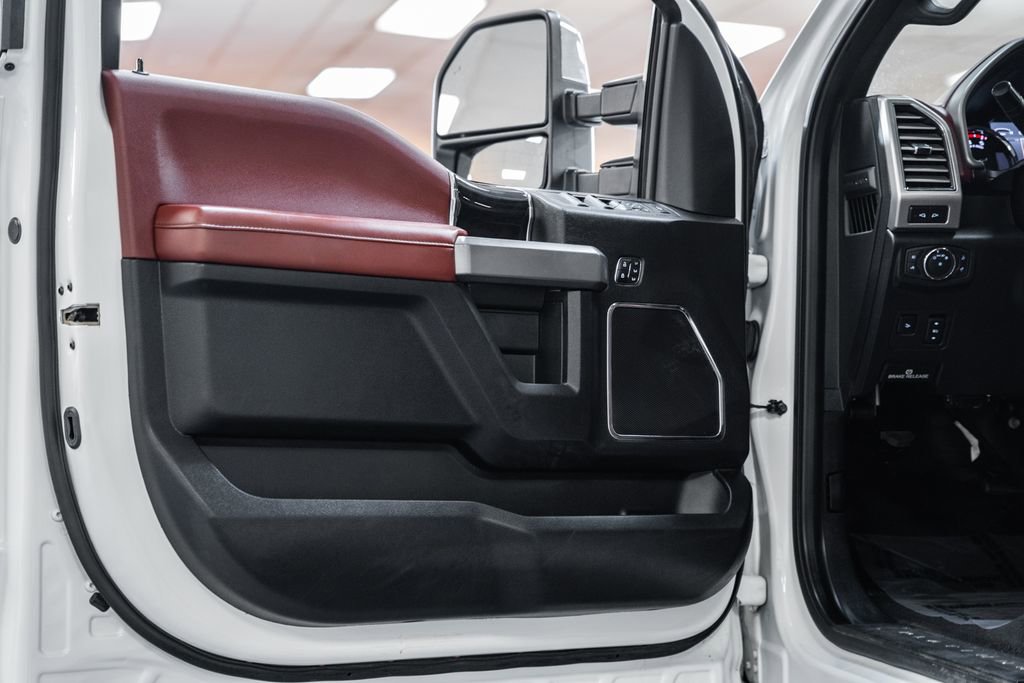 Certified 2020 Ford F350 Platinum w/ FX4 Off-Road Package image 48