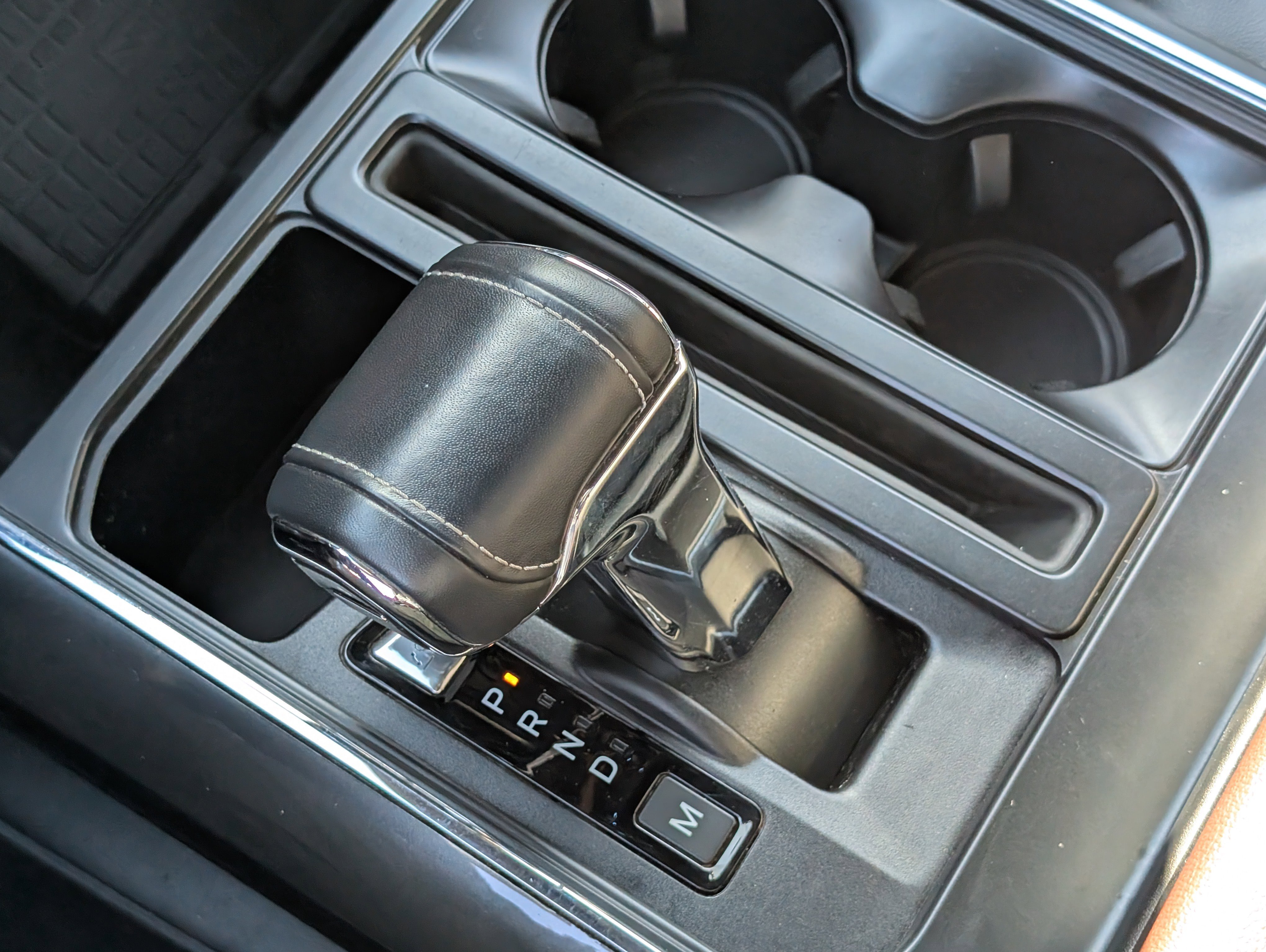 Certified 2022 Ford F150 Lariat w/ Equipment Group 502A High image 28