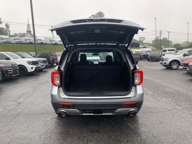 Certified 2022 Ford Explorer Limited w/ Equipment Group 301A RWD image 8