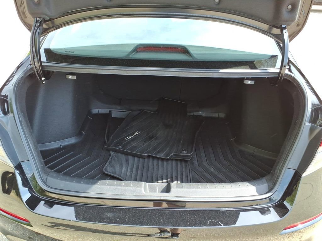 Used 2025 Honda Civic Sport image 12