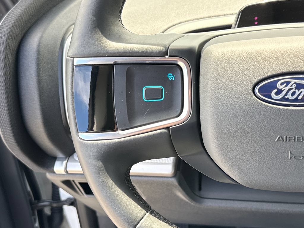 Certified 2025 Ford Expedition Active RWD image 16