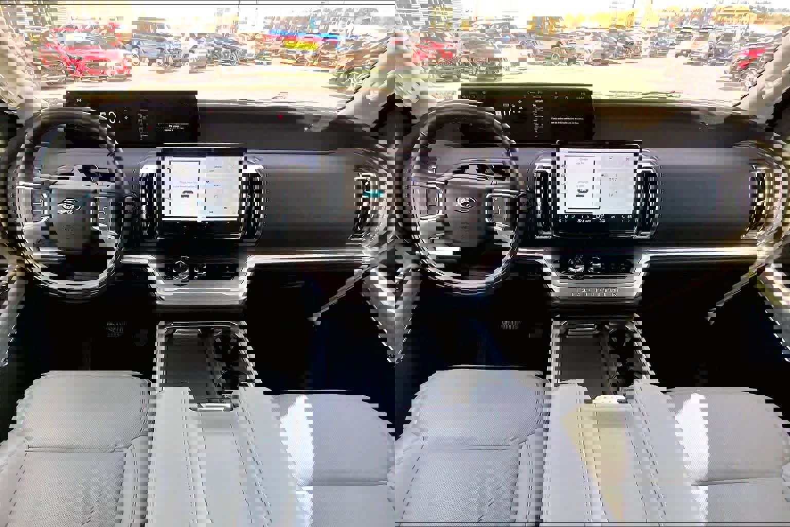 Certified 2025 Ford Expedition Platinum image 16