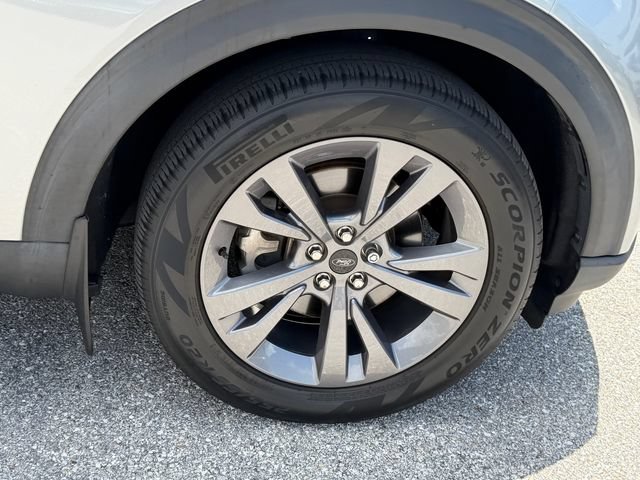 Certified 2023 Ford Explorer XLT w/ Equipment Group 202A RWD image 18
