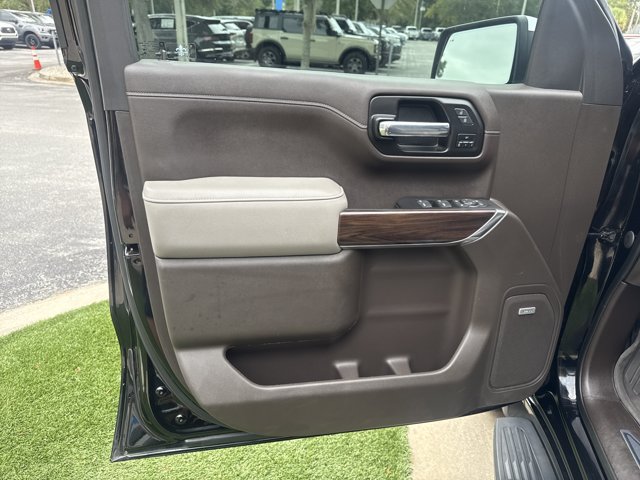 Used 2022 GMC Sierra 1500 SLT w/ SLT Premium Plus Package AWD/4WD image 13