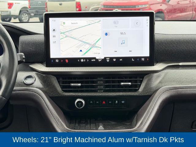 Certified 2025 Ford Explorer Platinum w/ LUX Leather Package image 20