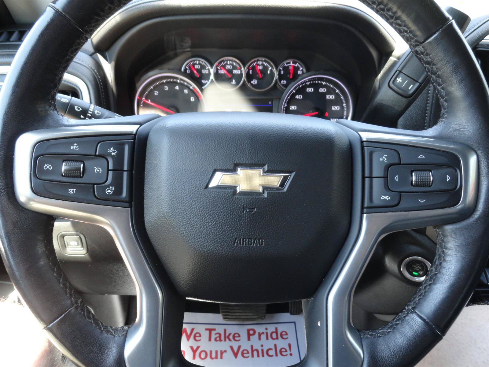 Used 2022 Chevrolet Silverado 1500 LTZ w/ LTZ Premium Package AWD/4WD image 15