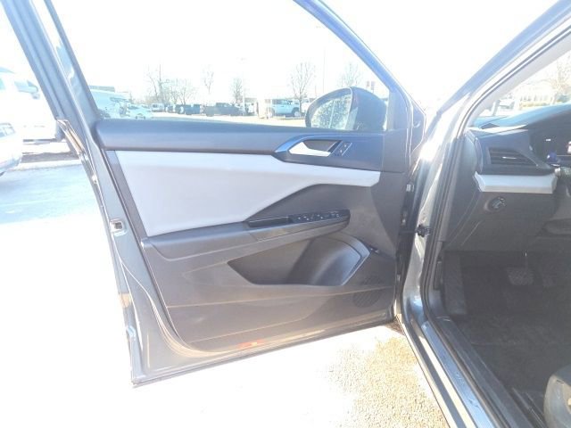 Used 2022 Volkswagen Taos SE image 20