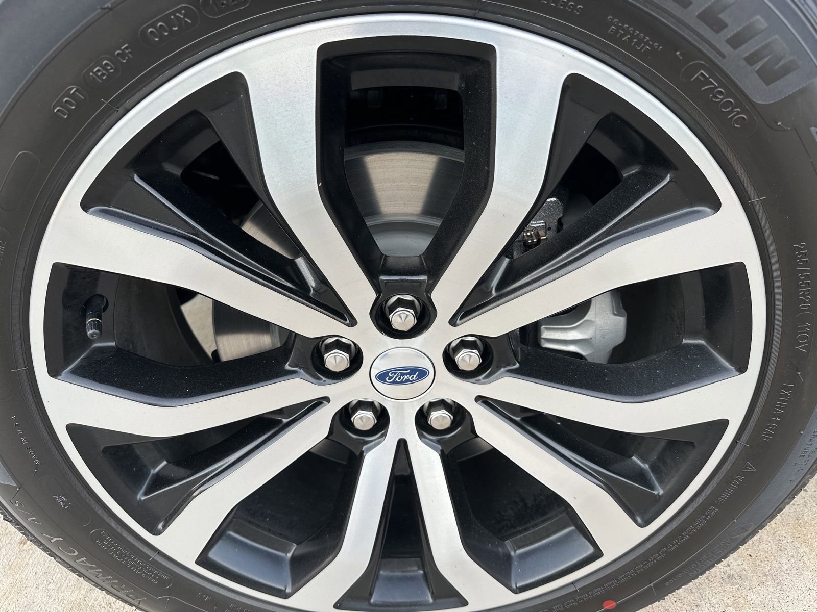 Certified 2025 Ford Explorer ST-Line image 39