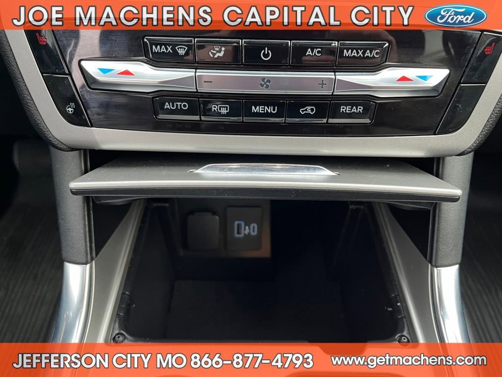 Certified 2022 Ford Explorer XLT w/ Equipment Group 202A image 16