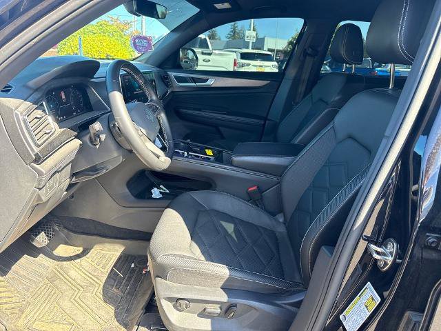 Used 2024 Volkswagen Atlas Cross Sport SE AWD/4WD image 5