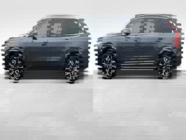 Used 2020 Volvo XC90 T5 Momentum image 2