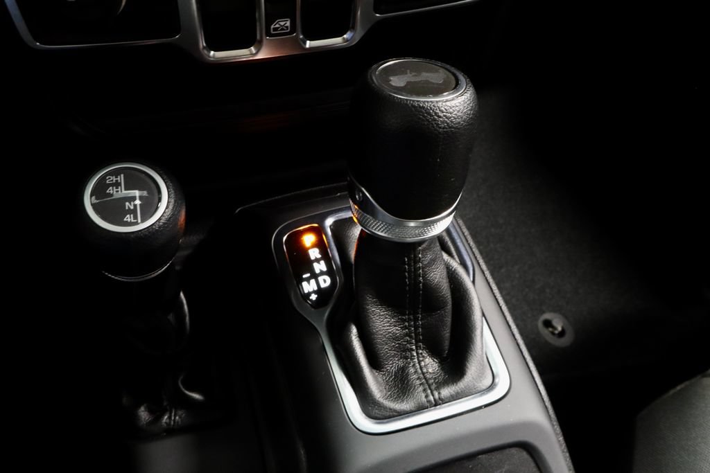 Used 2022 Jeep Wrangler Unlimited Sport AWD/4WD image 29