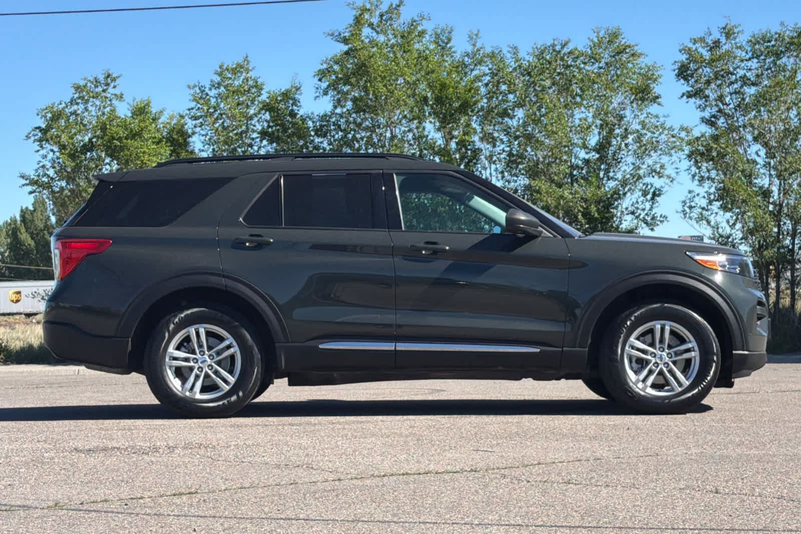 Certified 2023 Ford Explorer XLT AWD/4WD image 8