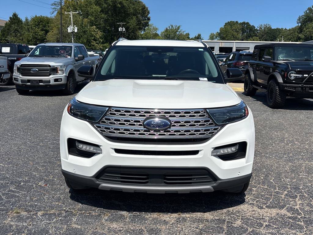 Certified 2023 Ford Explorer Limited AWD/4WD image 2