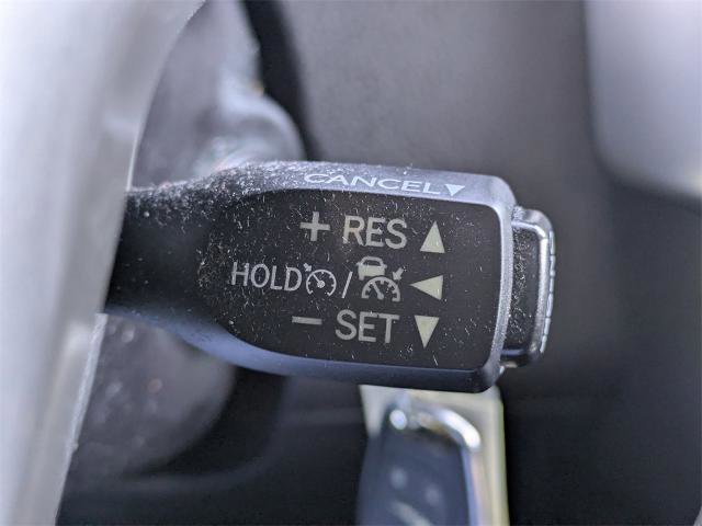 Used 2017 Toyota Highlander LE image 30