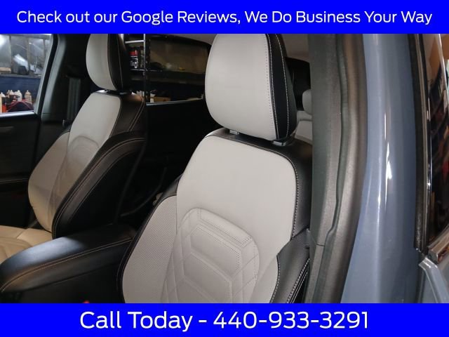 Certified 2023 Ford Escape Platinum w/ Premium Technology Package image 20