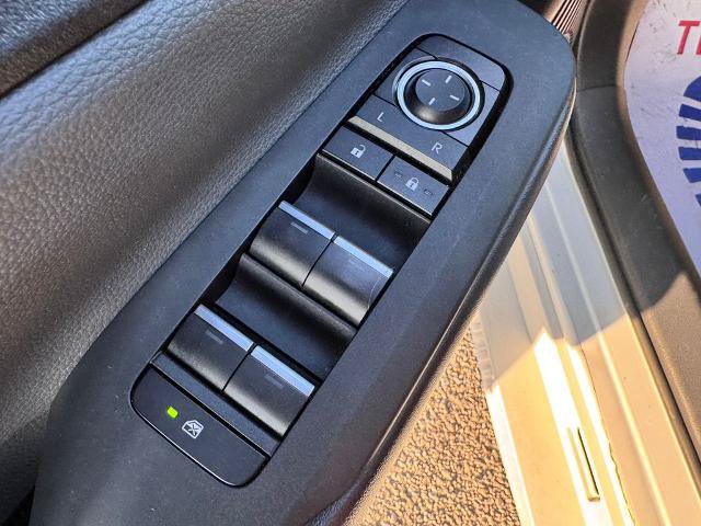 Used 2024 Toyota Prius XLE FWD image 18