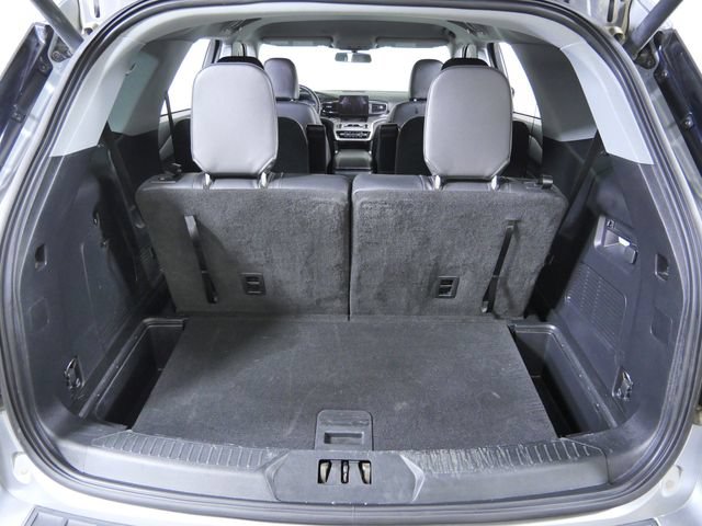 Certified 2022 Ford Explorer XLT w/ Equipment Group 202A AWD/4WD image 17