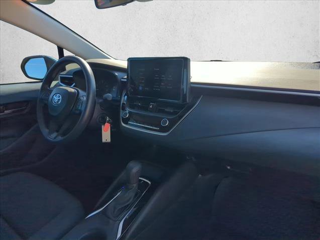 Used 2025 Toyota Corolla LE image 25