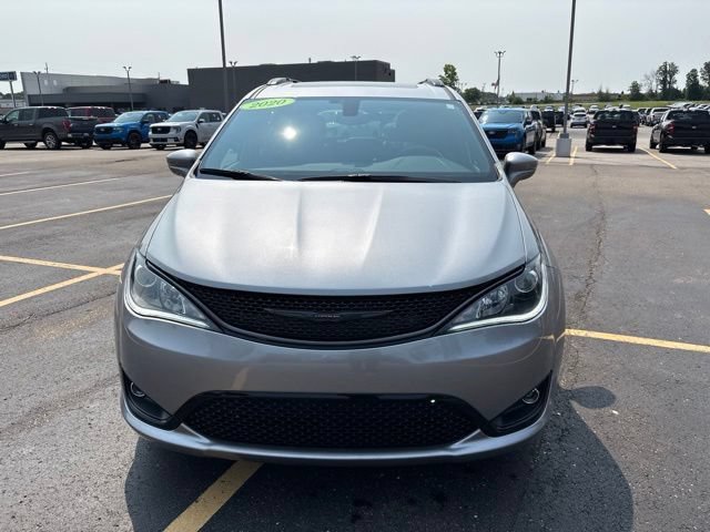 Used 2020 Chrysler Pacifica Limited FWD image 15