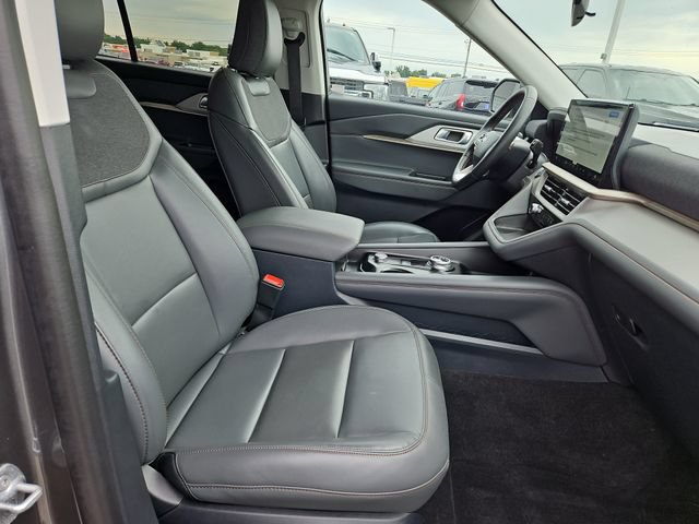 Certified 2026 Ford Explorer Active w/ Active Comfort Package AWD/4WD image 30