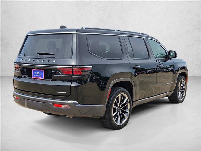 Used 2022 Jeep Wagoneer Series III w/ Premium Group I AWD/4WD image 5
