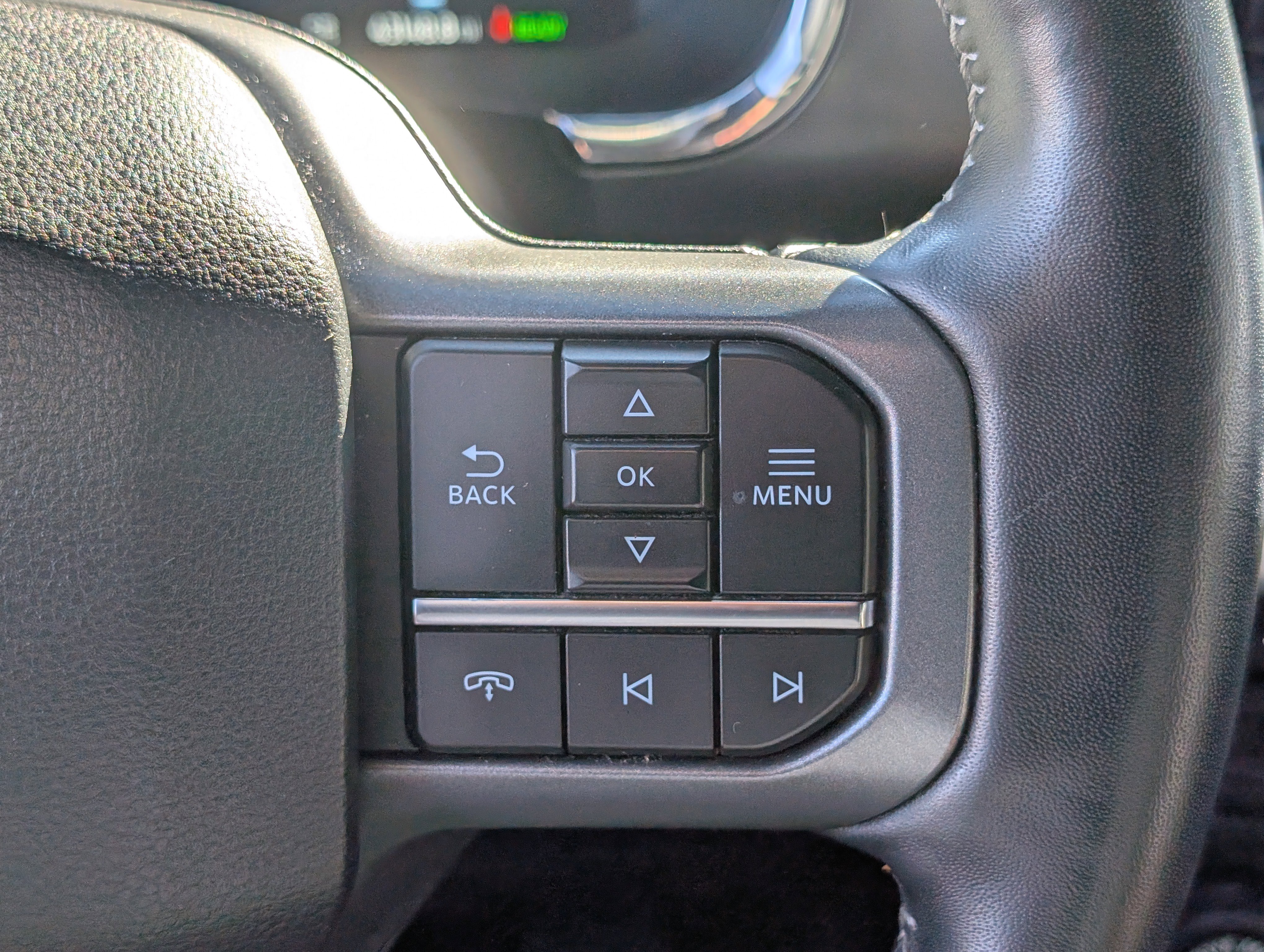 Certified 2022 Ford F150 Lariat w/ Equipment Group 502A High image 23