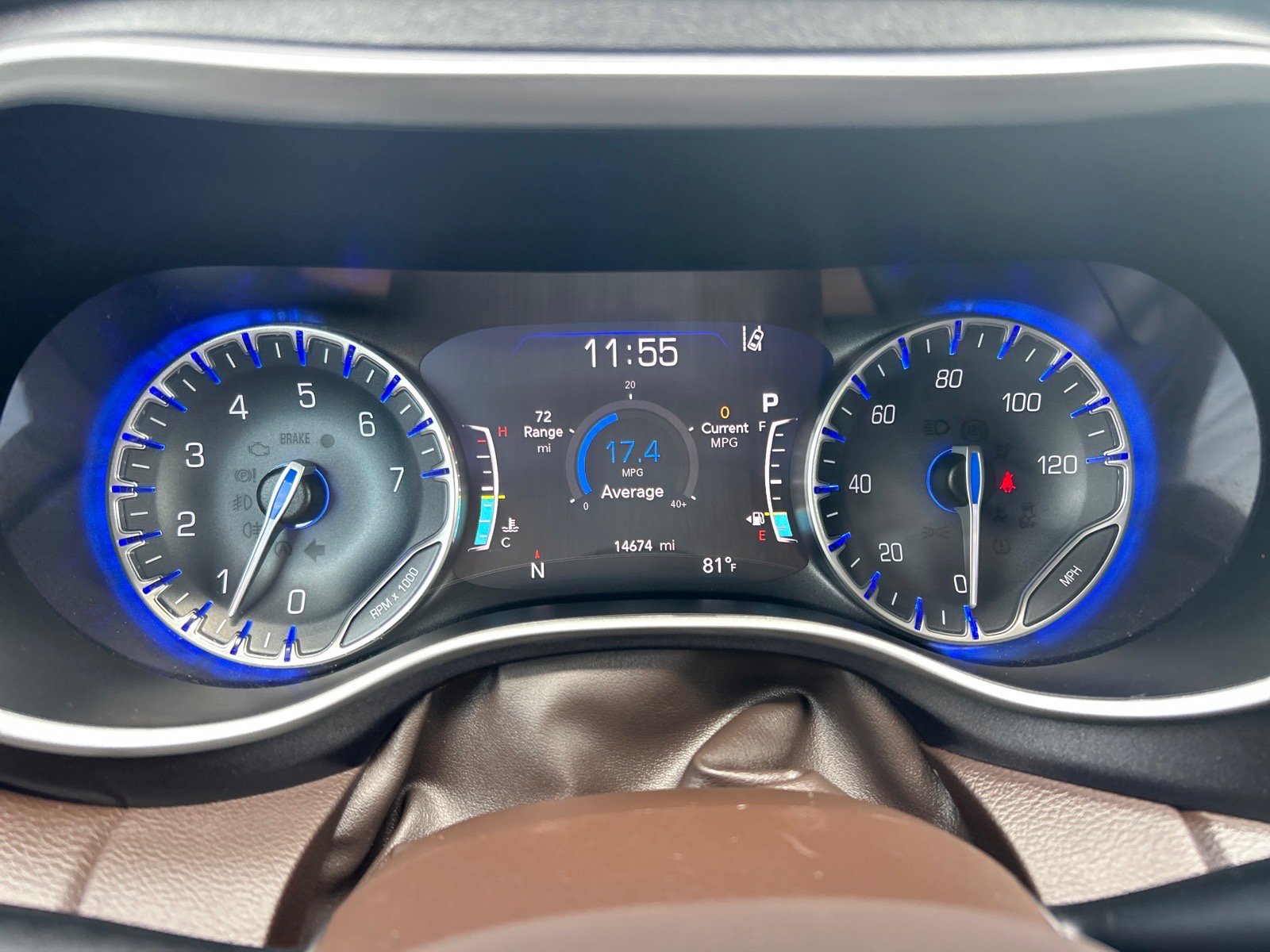 Used 2020 Chrysler Pacifica Touring w/ Advanced Safetytec Group FWD image 26