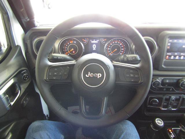 Used 2023 Jeep Wrangler Unlimited Sport AWD/4WD image 19