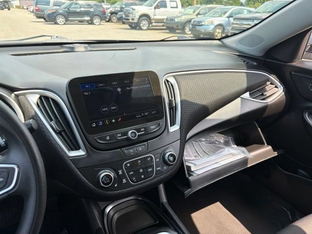 Used 2024 Chevrolet Malibu LT FWD image 38