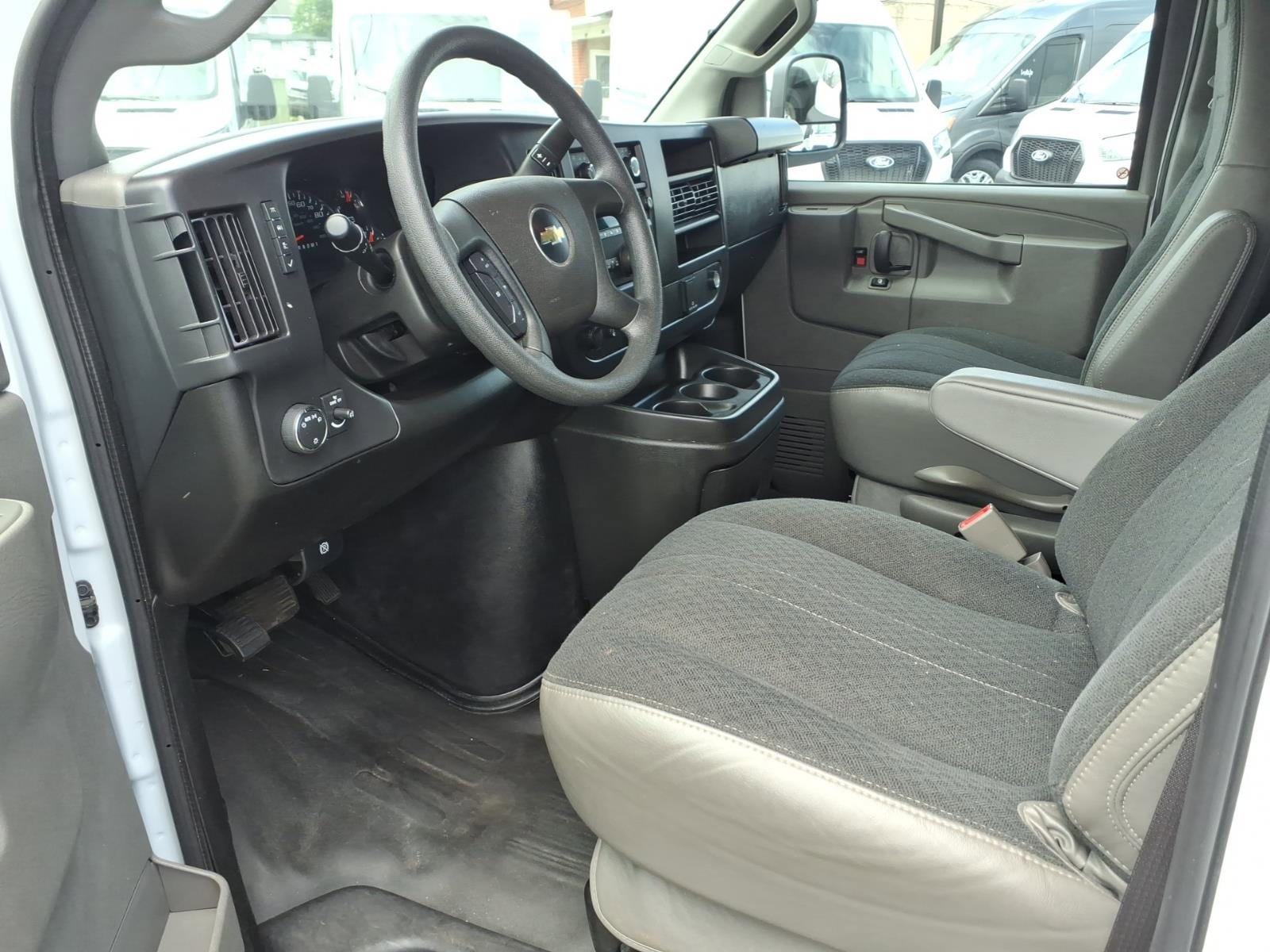 Used 2024 Chevrolet Express 2500 w/ Driver Convenience Package RWD image 9