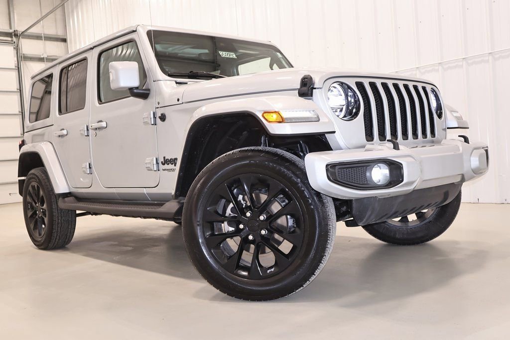 Used 2022 Jeep Wrangler Unlimited Sahara image 11