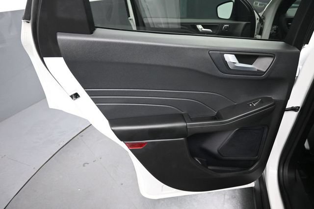 Certified 2023 Ford Escape ST-Line Elite w/ Class II Trailer Tow Package AWD/4WD image 24