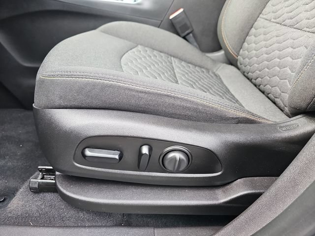 Used 2021 Chevrolet Equinox LT FWD image 19