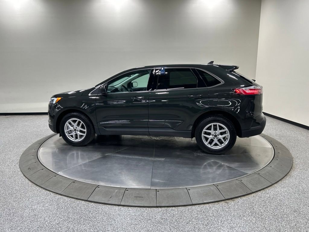 Certified 2024 Ford Edge SEL w/ Convenience Package AWD/4WD image 10