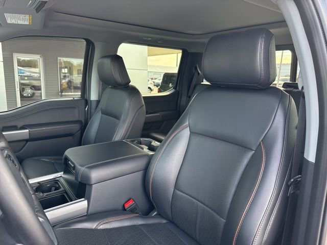 Certified 2025 Ford F350 Lariat w/ Chrome Package image 11