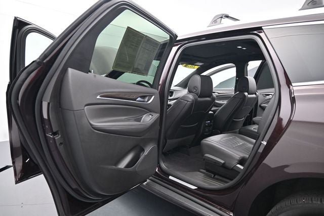Used 2022 Buick Enclave Avenir w/ Avenir Technology Package AWD/4WD image 15