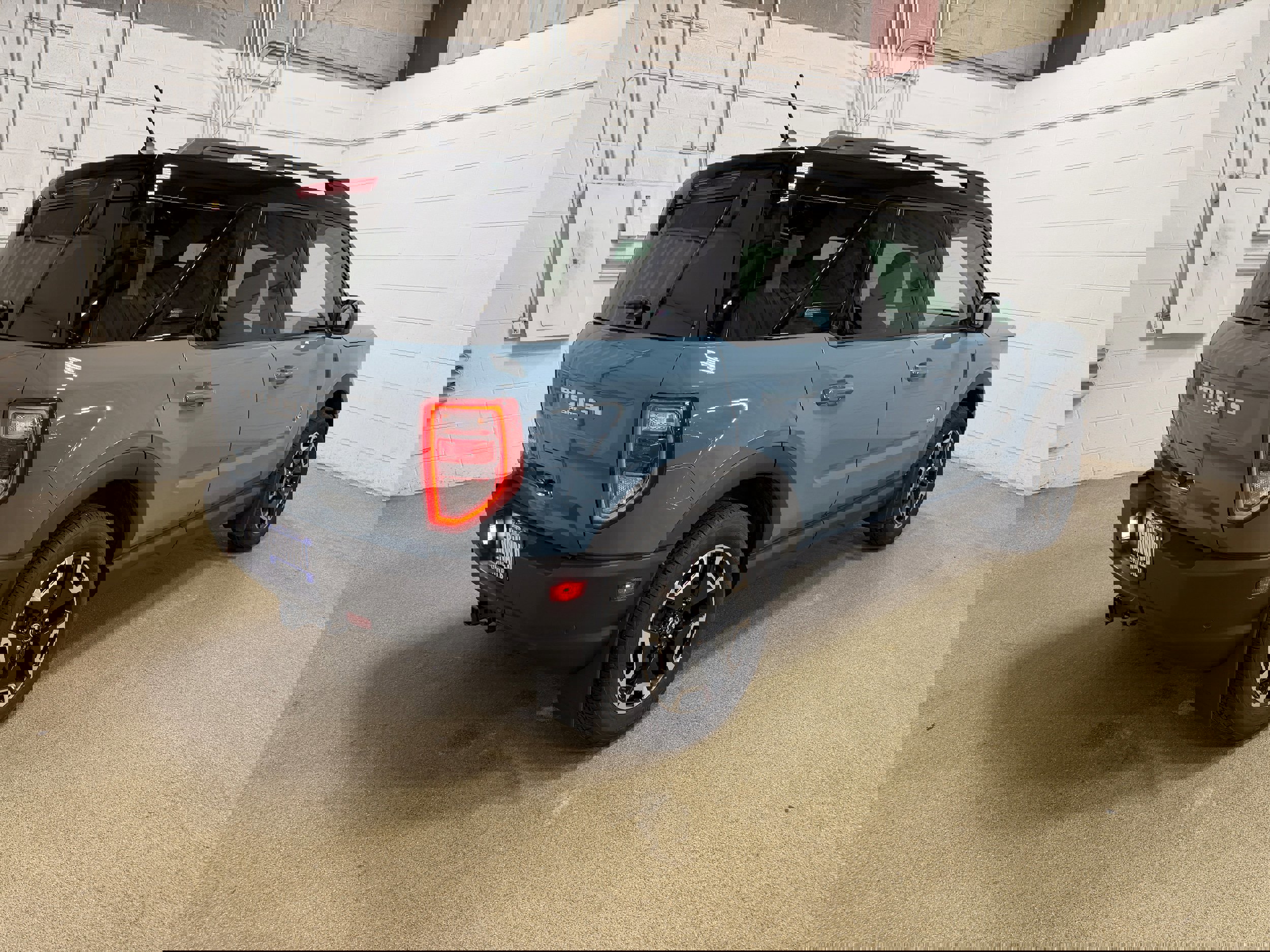 Certified 2021 Ford Bronco Sport Outer Banks image 3