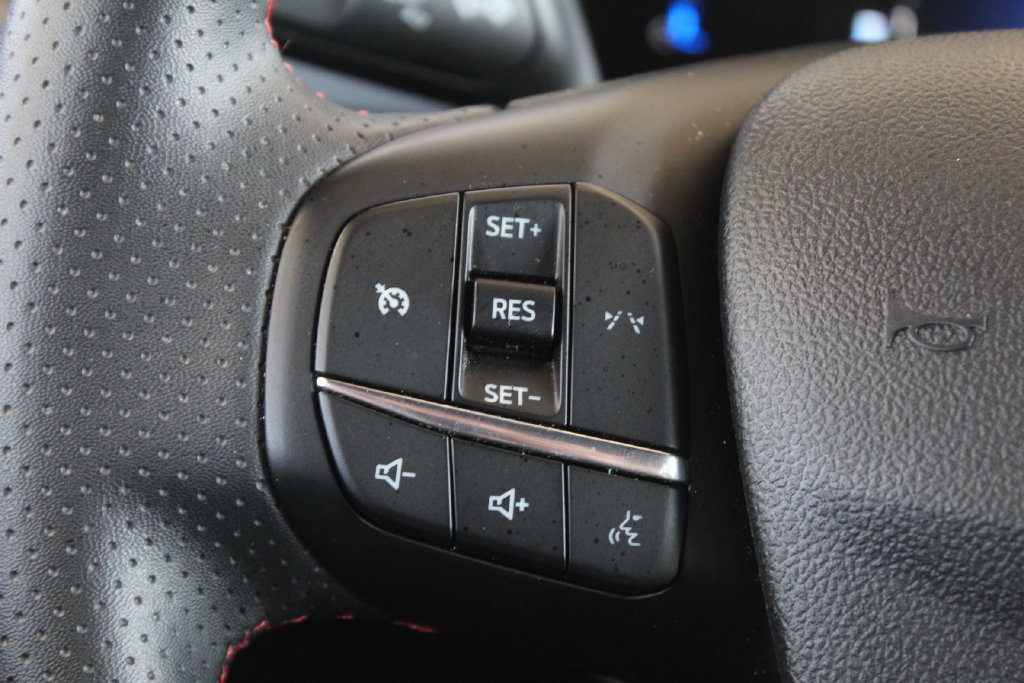 Certified 2025 Ford Escape ST-Line AWD/4WD image 28