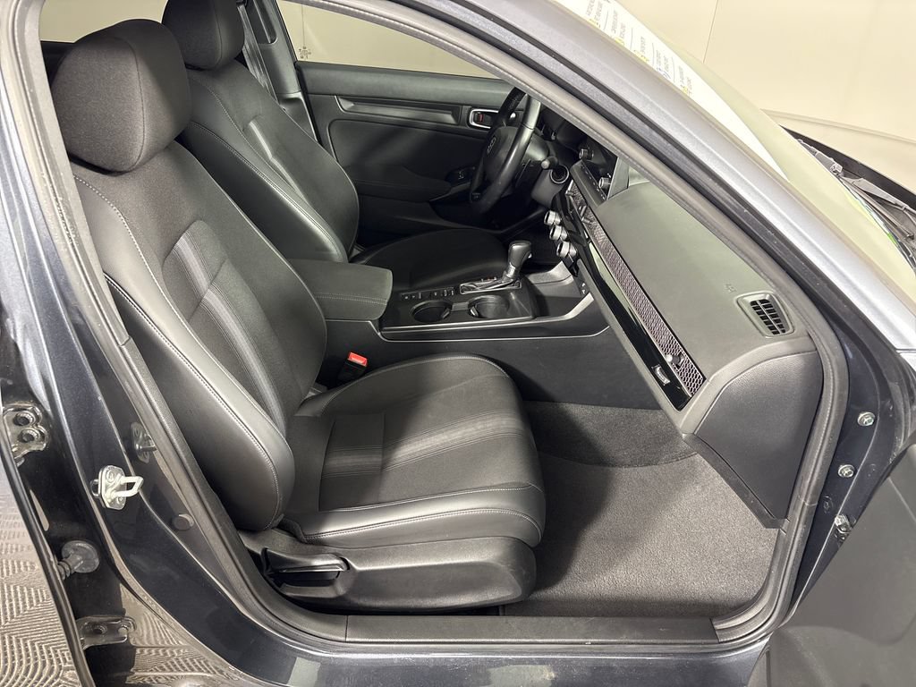 Used 2023 Honda Civic Sport image 5
