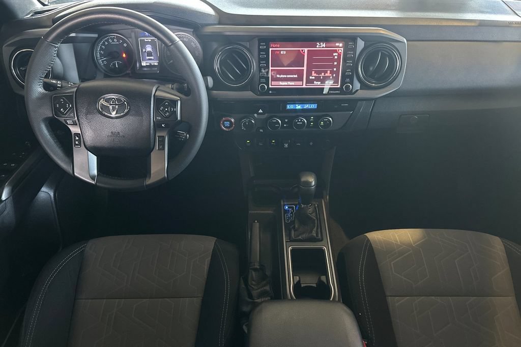 Used 2021 Toyota Tacoma TRD Off-Road w/ Technology Package AWD/4WD image 15