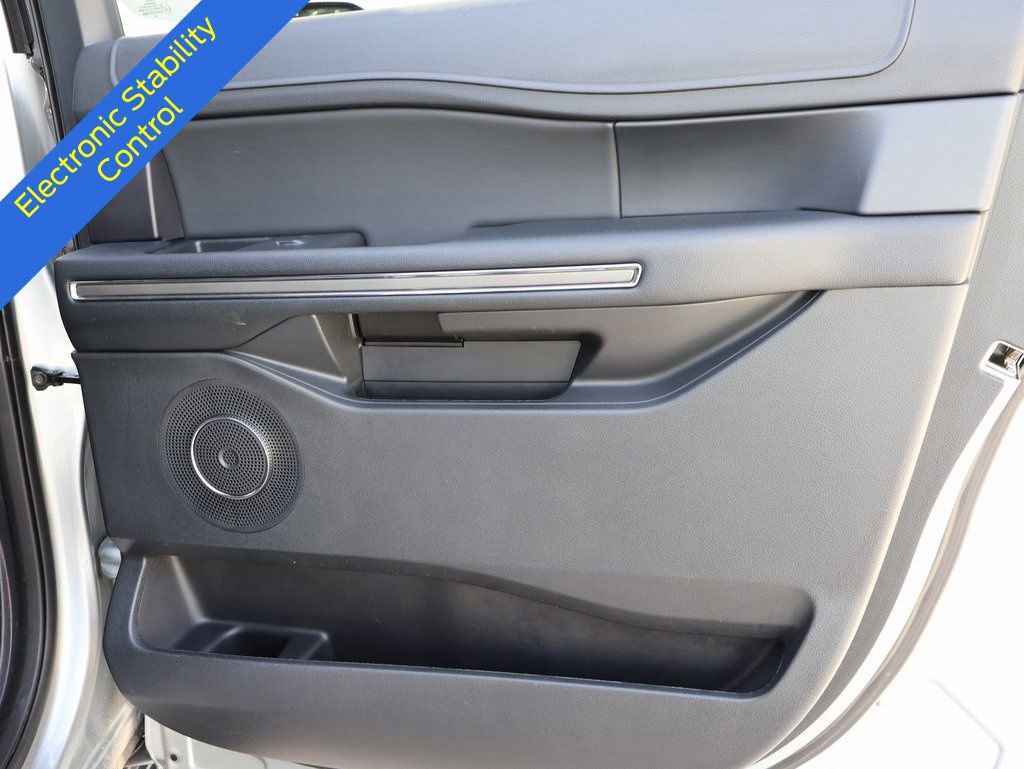 Certified 2022 Ford Expedition Max XLT image 11