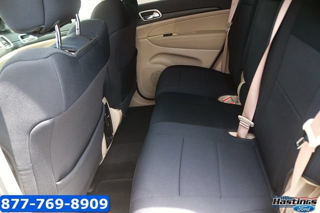 Used 2022 Jeep Grand Cherokee Laredo E w/ Security & Convenience Group AWD/4WD image 14