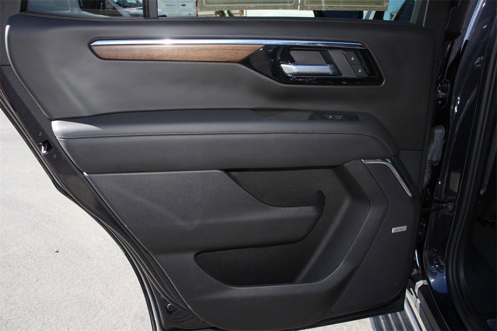 Used 2025 Chevrolet Tahoe High Country image 20