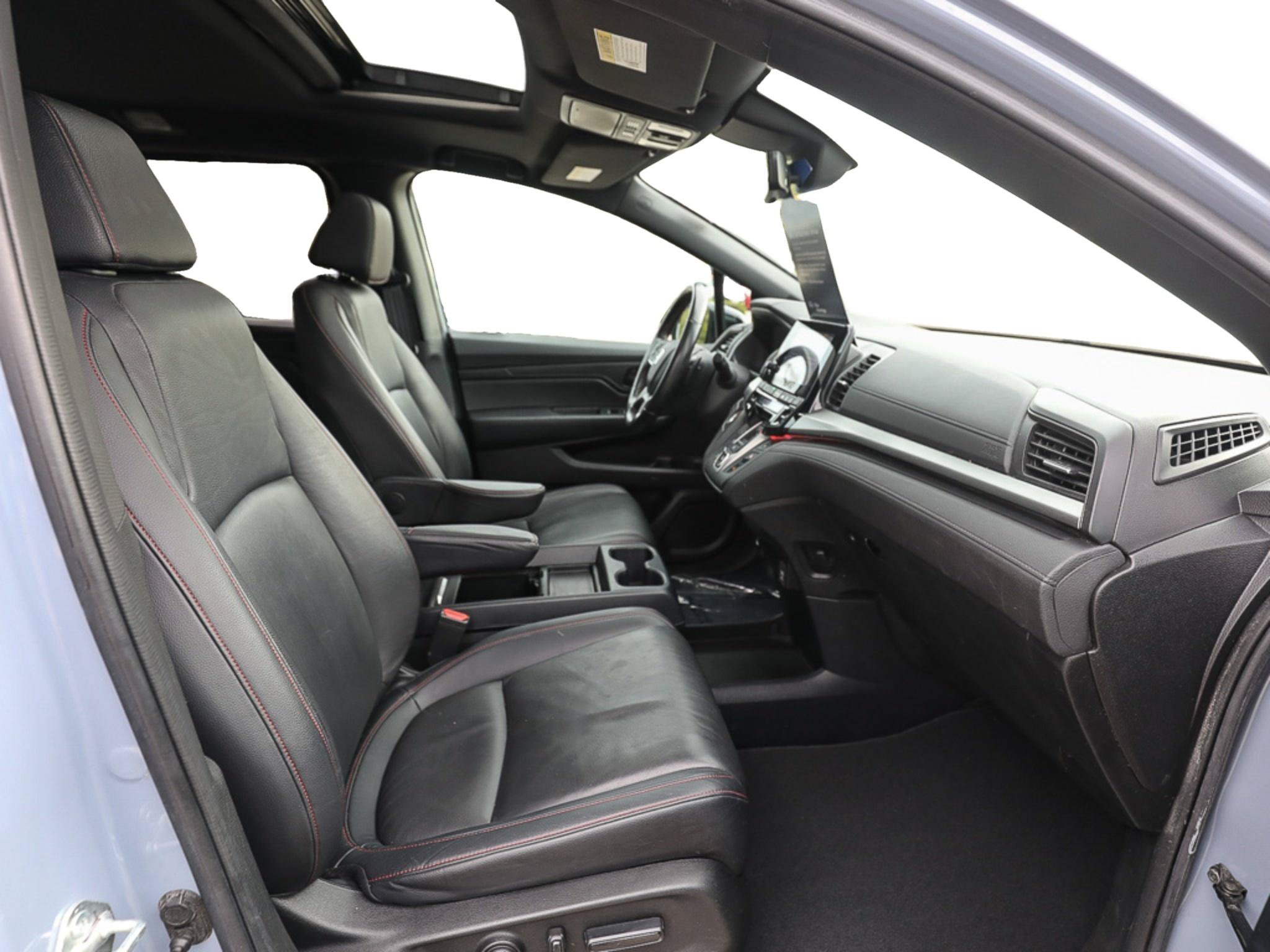 Used 2023 Honda Odyssey Sport image 21
