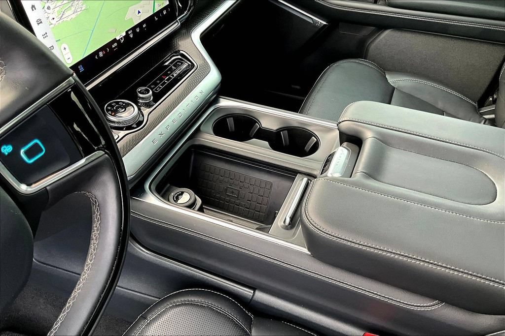 Certified 2025 Ford Expedition Max Platinum w/ Stealth Performance Package AWD/4WD image 20
