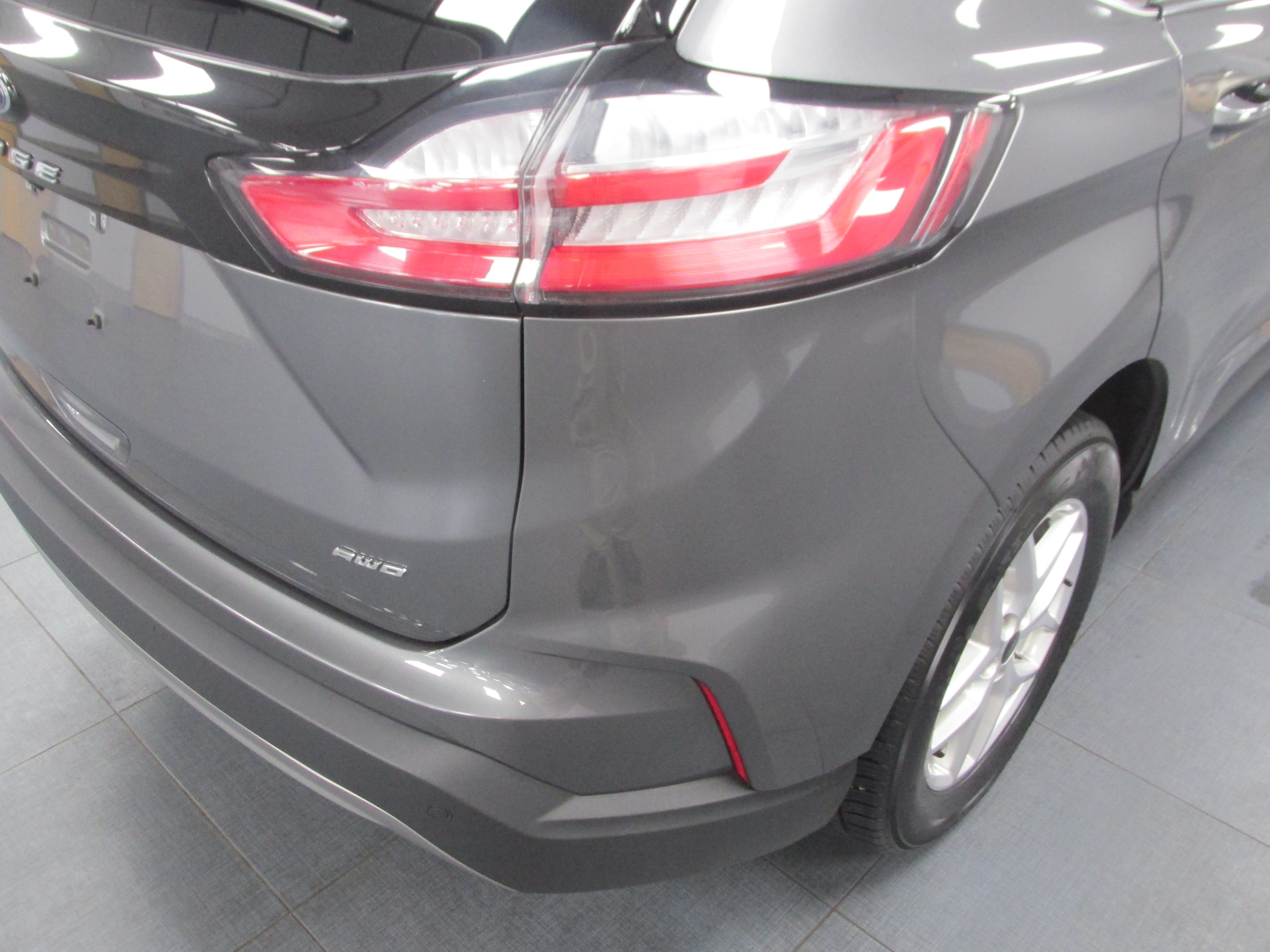 Certified 2024 Ford Edge SEL AWD/4WD image 11