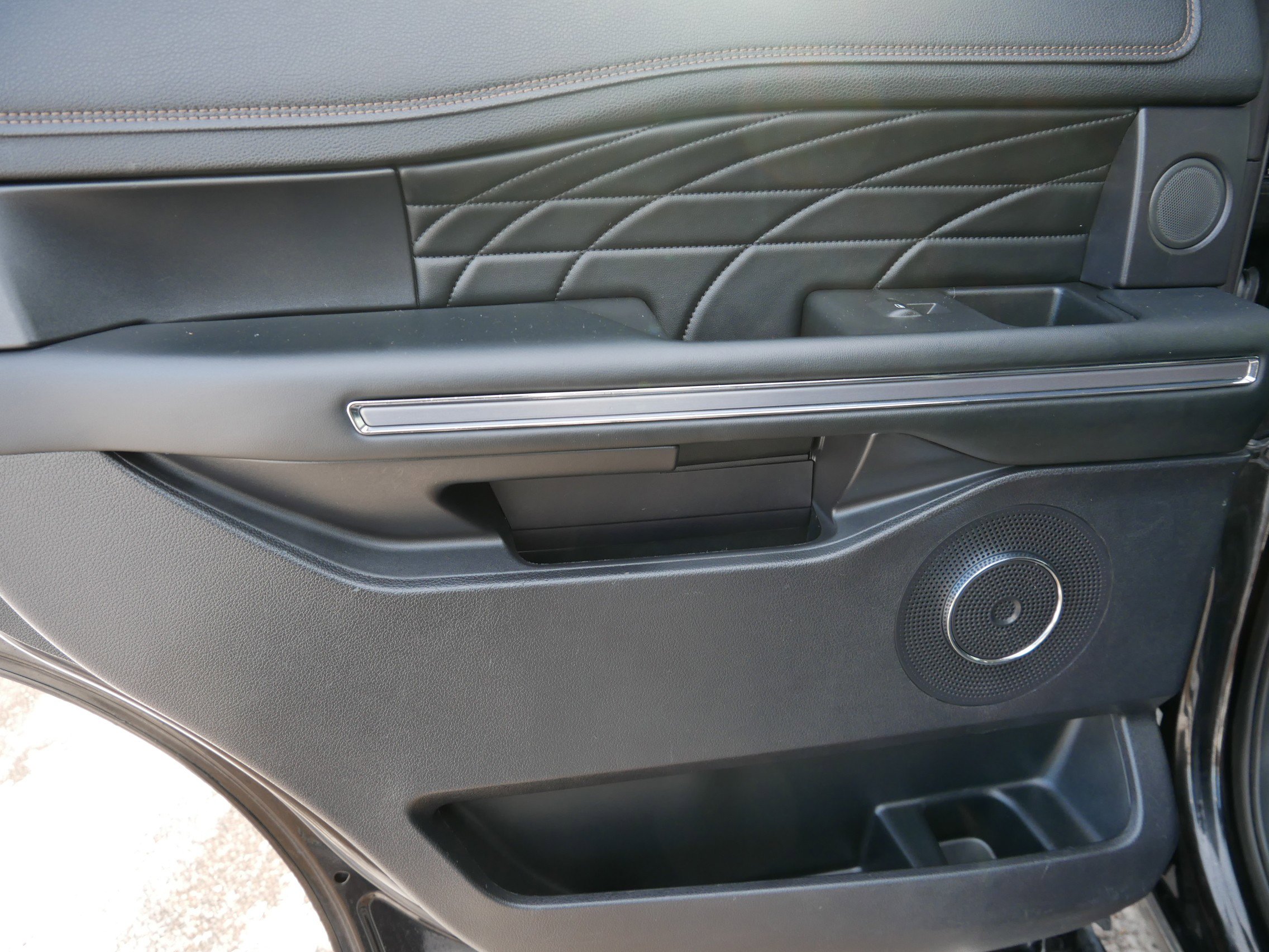 Certified 2019 Ford Expedition Platinum image 14