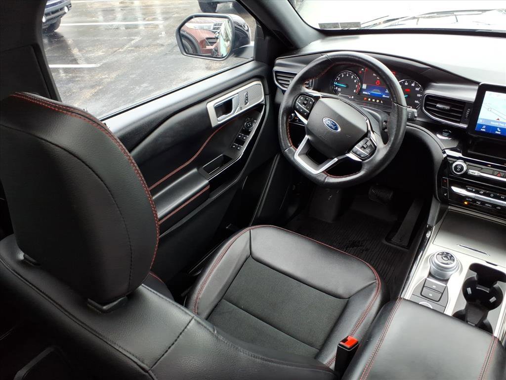 Certified 2022 Ford Explorer ST-Line w/ Class IV Trailer Tow Package image 19