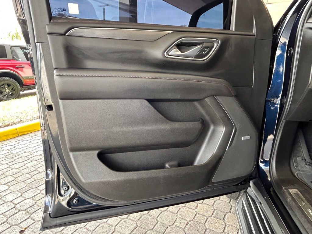 Used 2022 Chevrolet Tahoe RST w/ Sport Performance Package RWD image 36